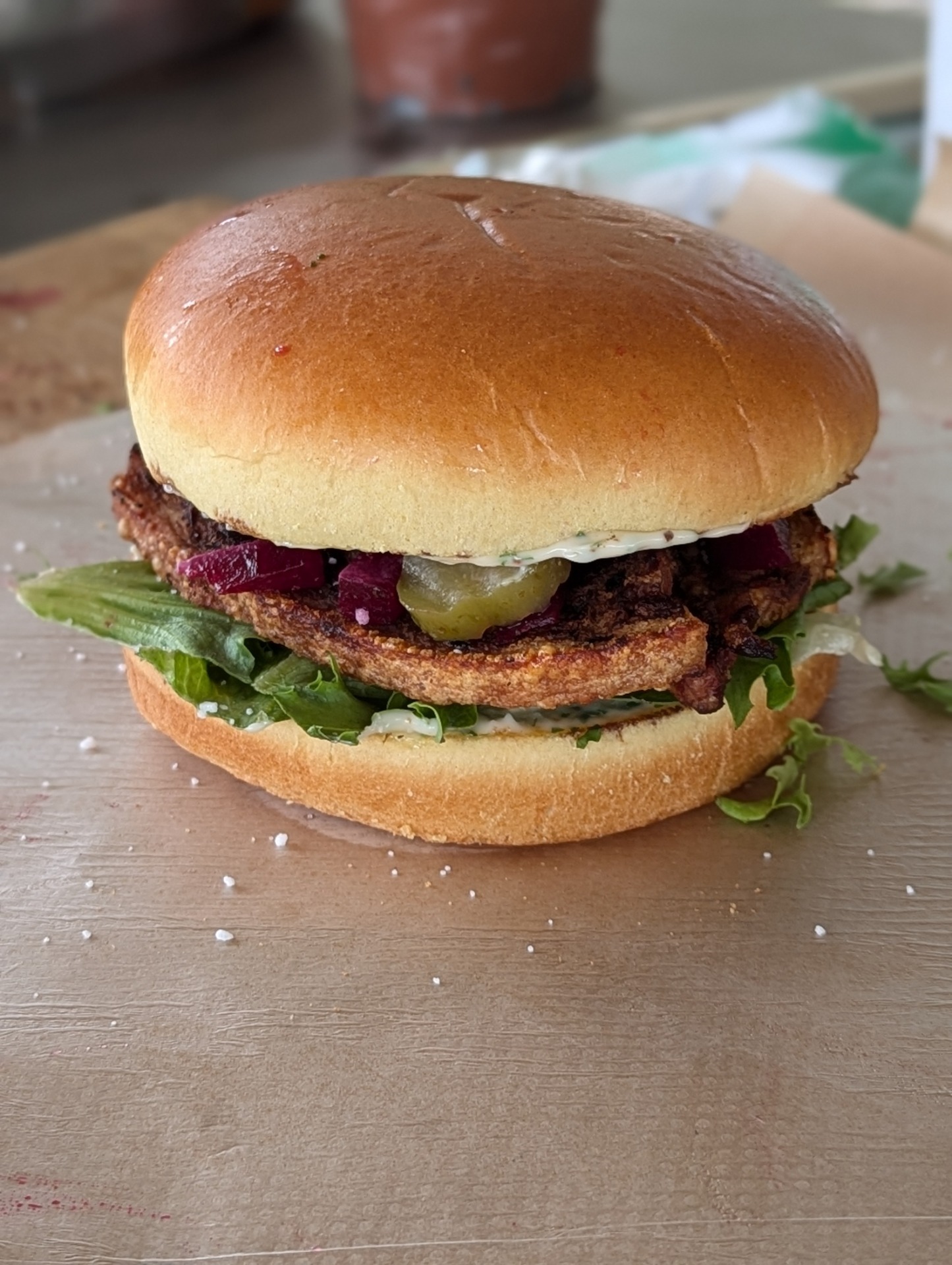 Stegt flæsk burger